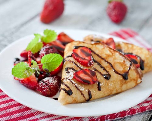 pancakes-with-strawberries-chocolate-decorated-with-mint-leaf-1