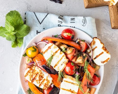tomato-baked-pepper-onion-salad-with-grilled-cheese_132278-1518